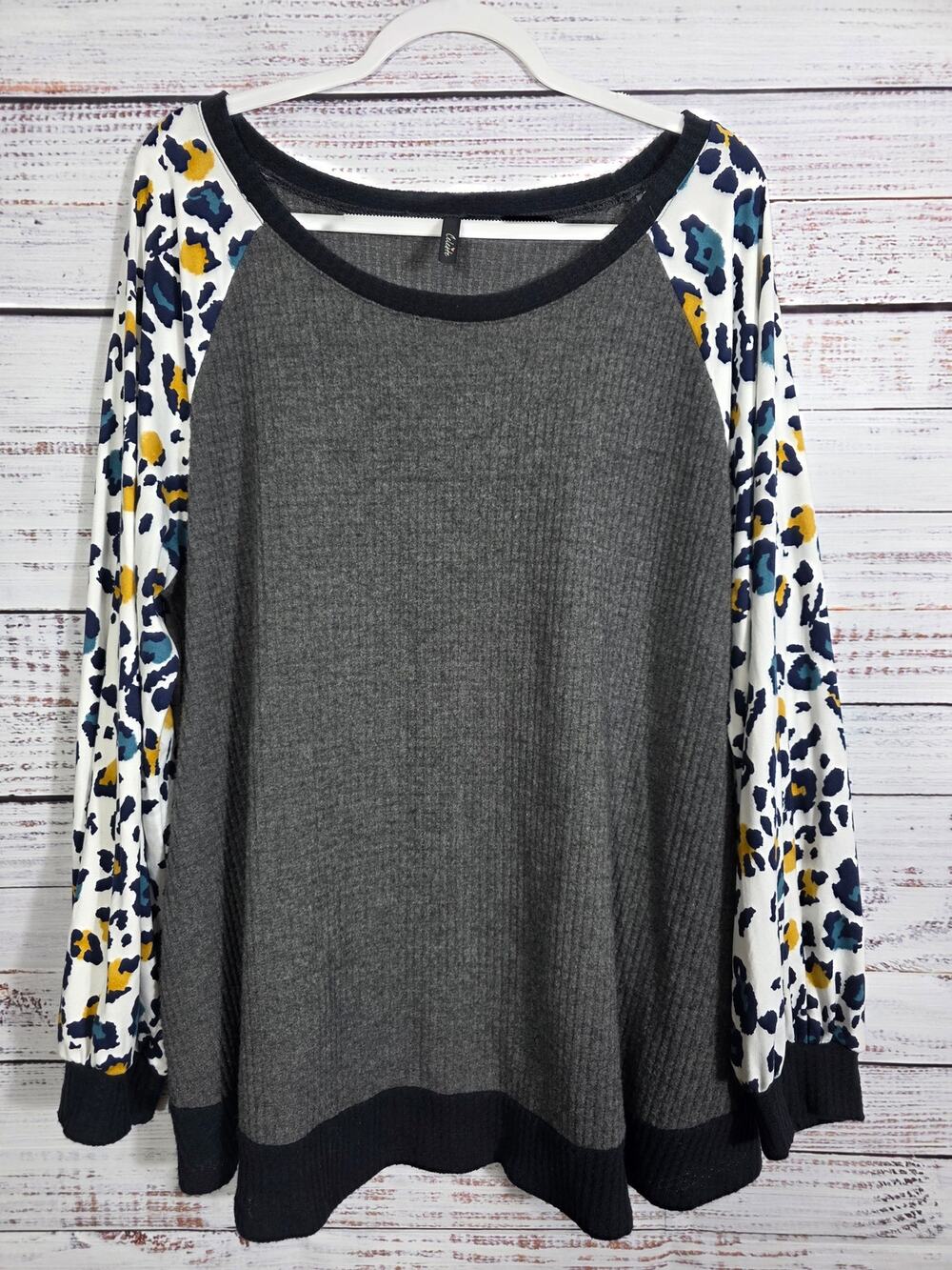 Celeste Animal Print Sleeve Tunic Top Gray Black Relaxed Fit Boutique Women's 1X